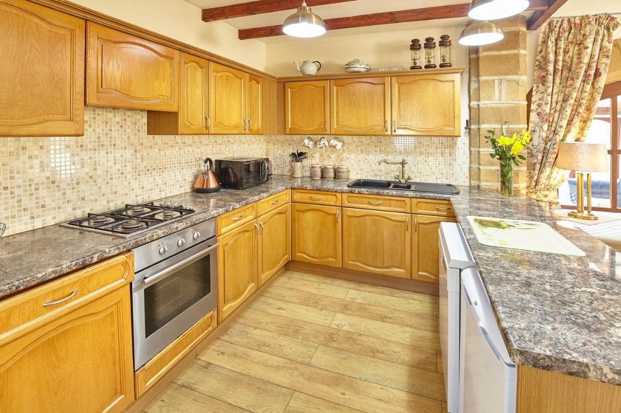 Host & Stay - The Arches Cottage Brotton Экстерьер фото