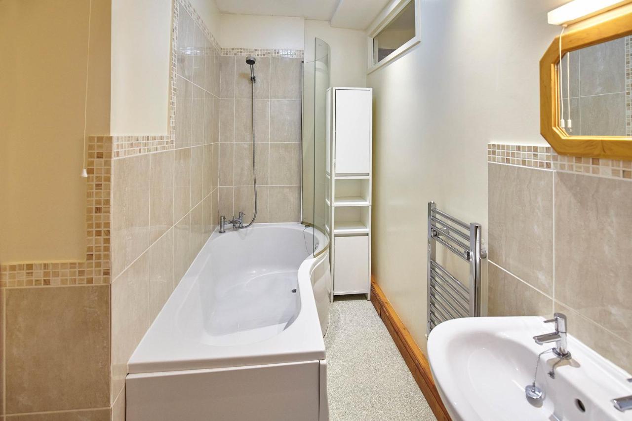 Host & Stay - The Arches Cottage Brotton Экстерьер фото