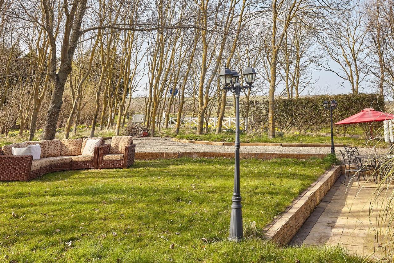 Host & Stay - The Arches Cottage Brotton Экстерьер фото